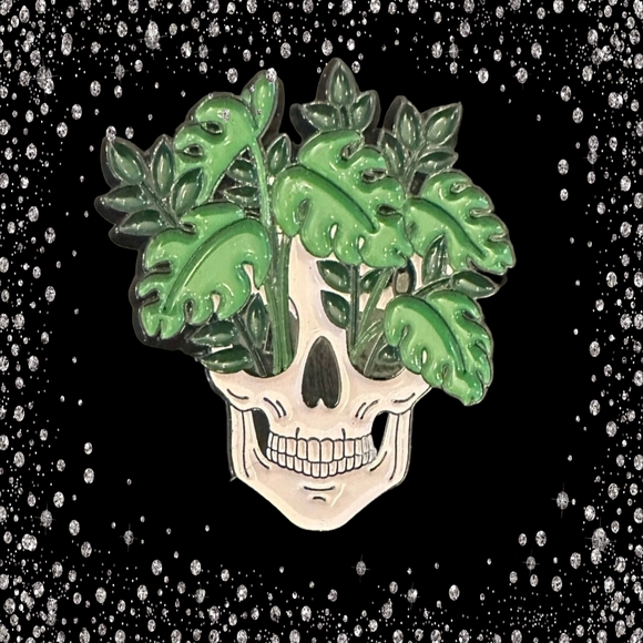 Vintage Jewelry - Vintage Green and White Skull Brooch